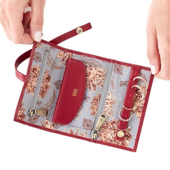 HOBO Allure Leather Jewelry Roll Case, Travel Jewelry Case, Red, NWT - Picture 4 of 14
